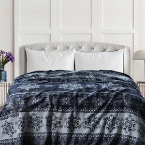 Tribeca Living Organic Cotton Oversized Blanket - 1 of 4