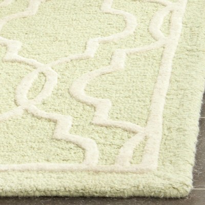 Ivory and Light Green Hand-Tufted Wool Area Rug 3' x 5'