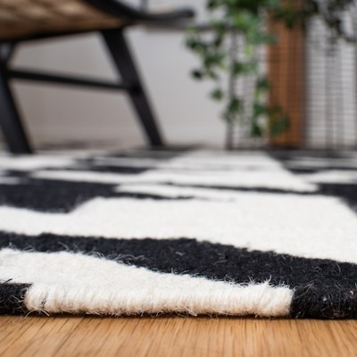 Handwoven Geometric Tessellation Black/Ivory Wool Rug 5' x 8'