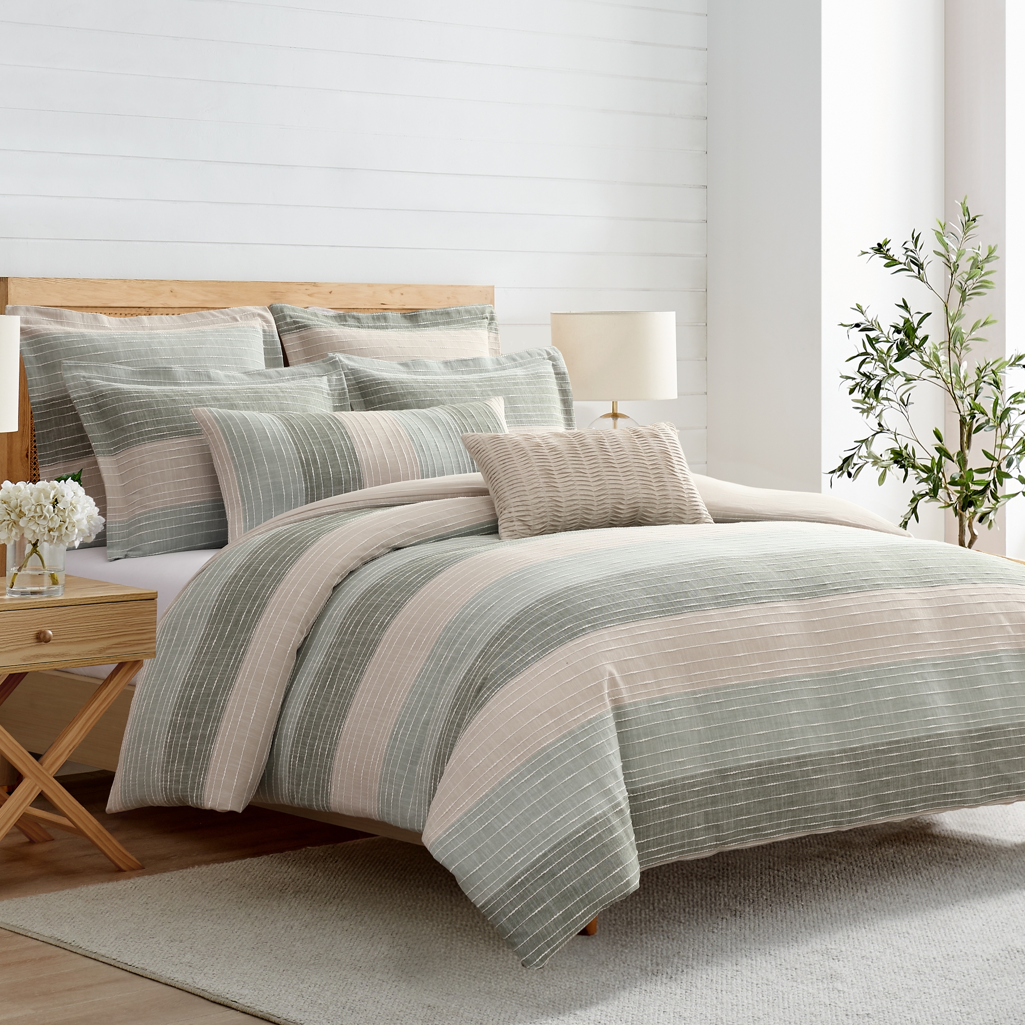 Sand Stripes Sage King/Cal King Duvet Set - Levtex Home