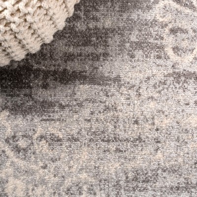 Mediterranean Filigree Medallion Light Gray/Cream Synthetic Area Rug