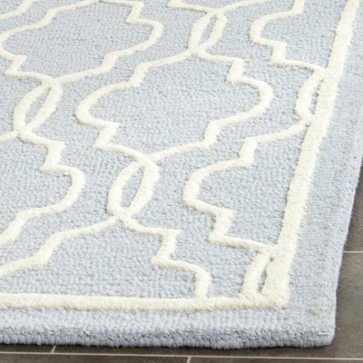 Light Blue and Ivory Hand-Tufted Wool Area Rug, 3' x 5'