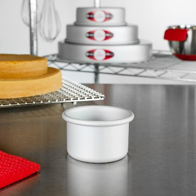 Fat Daddio's 3" x 2" Anodized Aluminum Round Cake Pan
