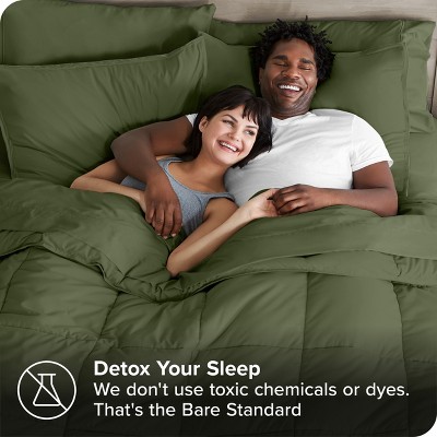 Queen Green Microfiber Down Alternative Bed-in-a-Bag Set