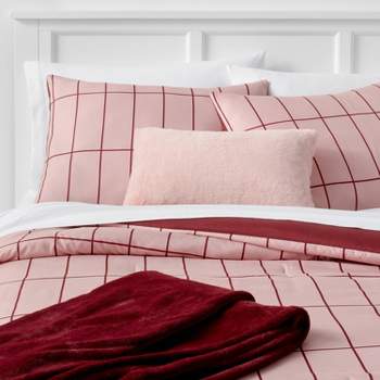 Grid Print Reversible Decorative Comforter Set with Throw - Room Essentials™