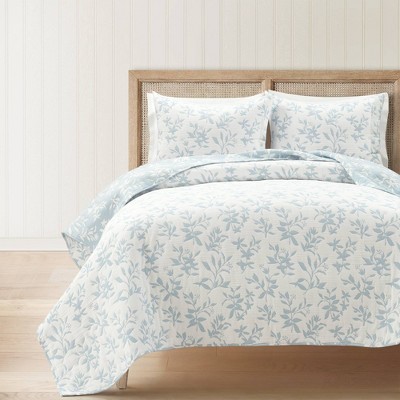 Blue Floral Jacquard Reversible Full/Queen Quilt Set