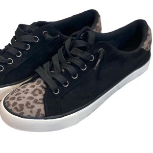 Women's Solstice Sneakers - Very G - 1 of 2