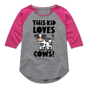 Girls' - Instant Message - This Kid Loves Cows Shirt Tail Raglan Graphic T-shirt - 1 of 4
