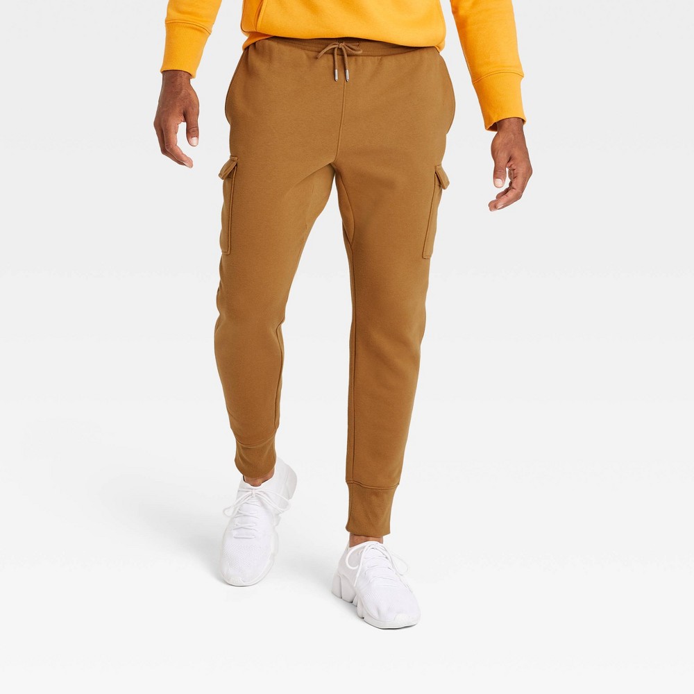 Size Medium Men's Cotton Tapered Fleece Cargo Joggers - All in Motion Dark Butterscotch 