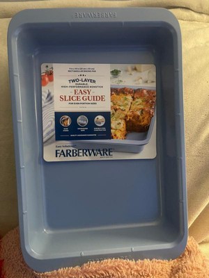 Farberware Easy Solutions 9-in Square Cake Pan 