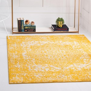 Unique Loom    Richmond Medallion Area Rug - 1 of 4
