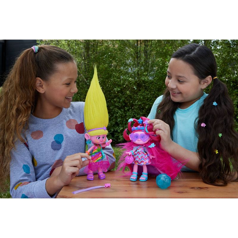 DreamWorks Trolls Band Together Hairsational Reveals Queen Poppy Fashion Doll &#38; 10+ Accessories, 3 of 8