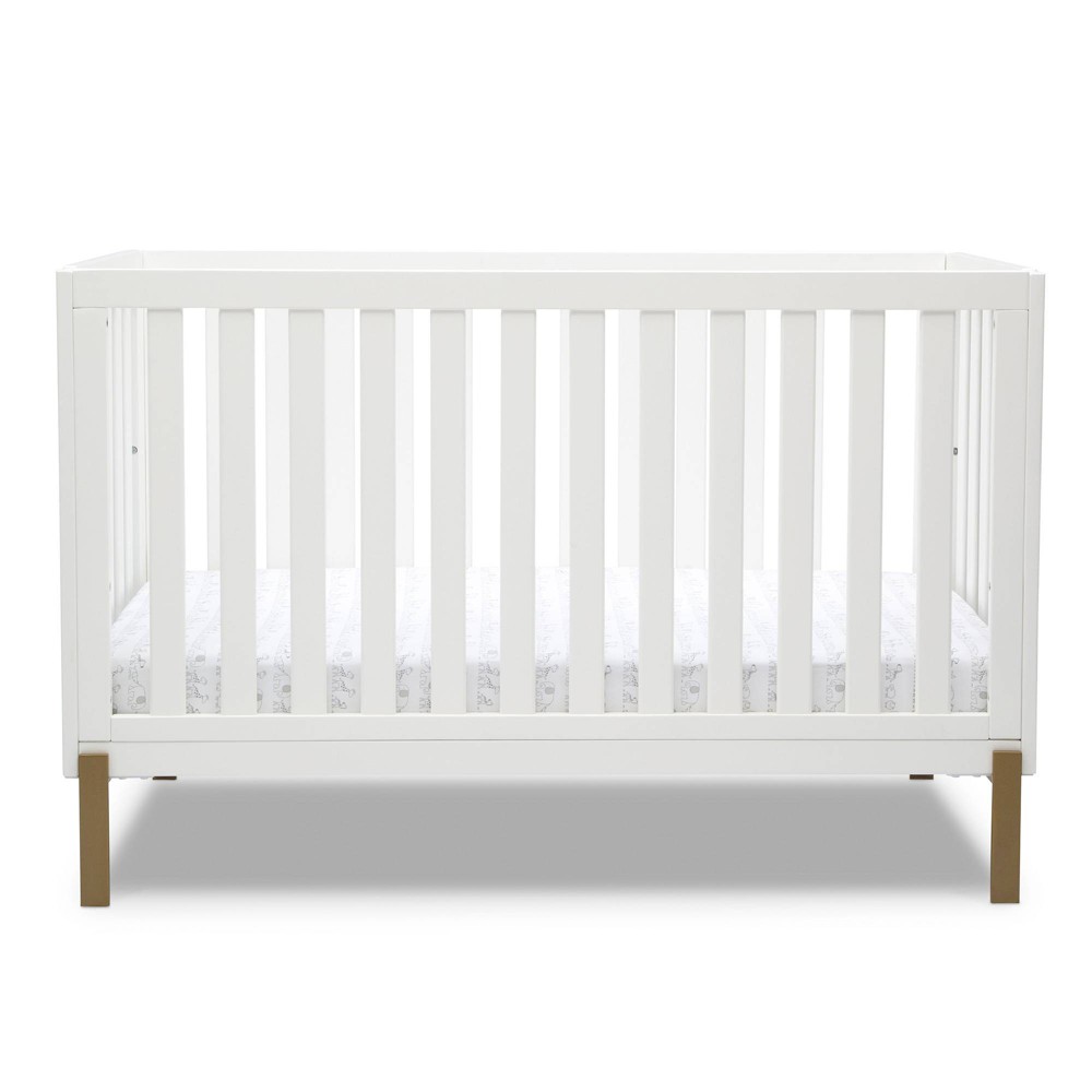 Delta Children Hendrix 4in1 Convertible Crib Bianca White with