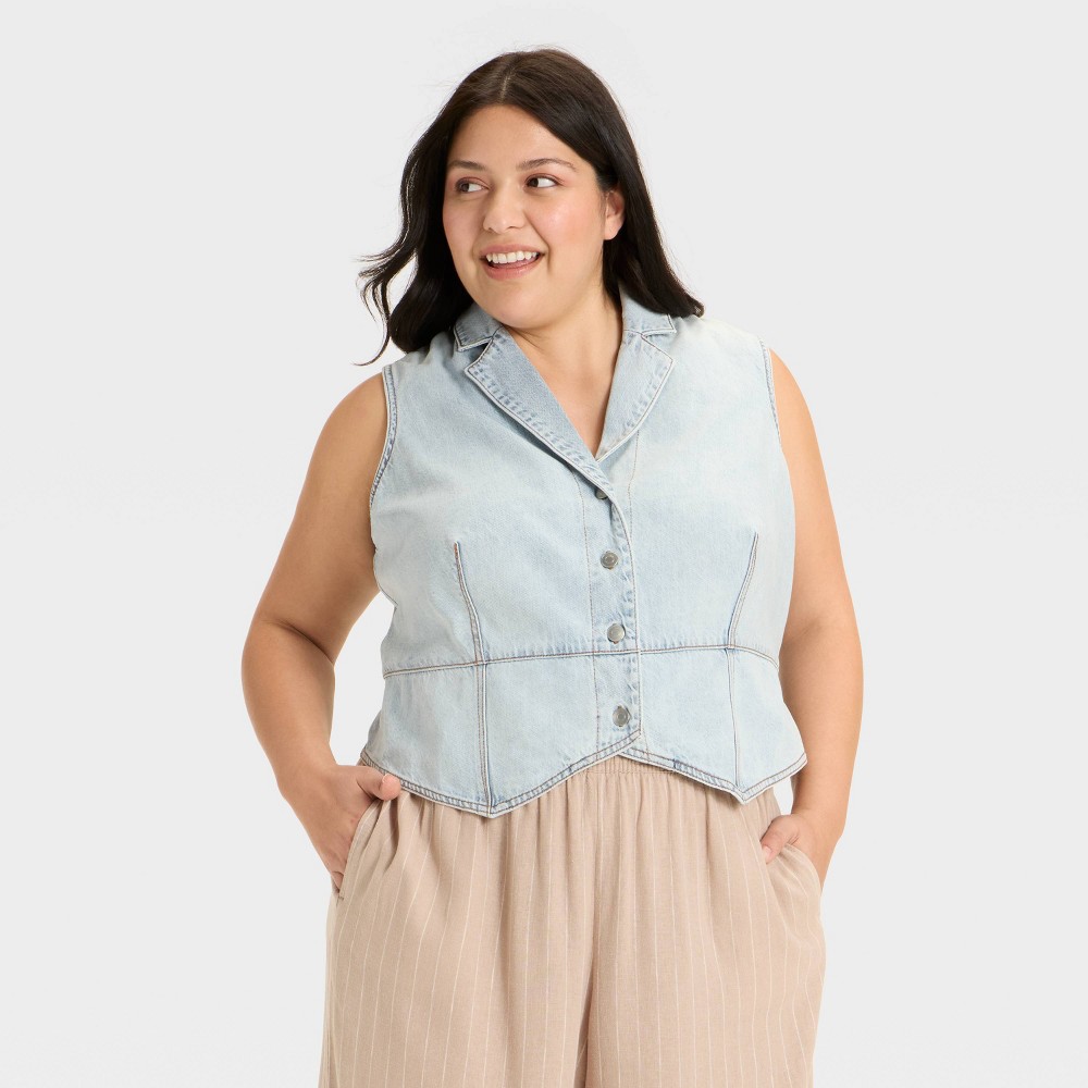 Women's Denim Vest - Ava & Viv™ Light Wash 4X
