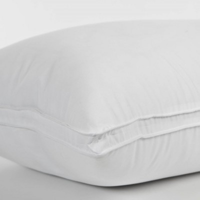Queen Size White Gusseted Memory Foam Hypoallergenic Pillow