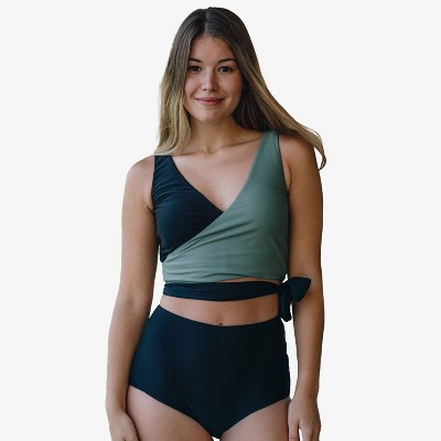 Calypsa Women's Plus Size Emery 2-Piece Wrap Style Swim Set With Reversible Top and High-Waisted Bottom
