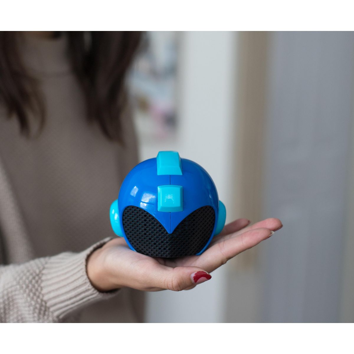 Toynk Rockman Mega Man Helmet Themed USB Powered Wired Multimedia Portable Speaker - thumbnail 5