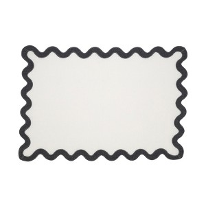 Saro Lifestyle 100% Linen Scallop Border Placemat (Set of 4) - 1 of 4
