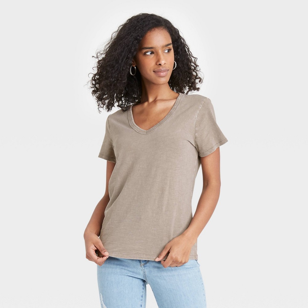 Size Medium Women's Short Sleeve V-Neck T-Shirt - Universal Thread Gray M