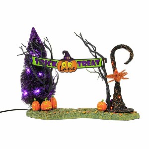 Department 56 Villages 7.75 In Lit Trick Or Treat Lane Entrance Spider Sisal Tree Sign Village Accessories - 1 of 3