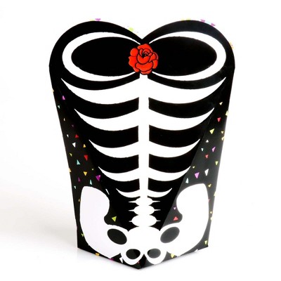 Big Dot of Happiness Day of the Dead - Sugar Skull Party Favors - Gift Heart Shaped Favor Boxes for Women - Set of 12