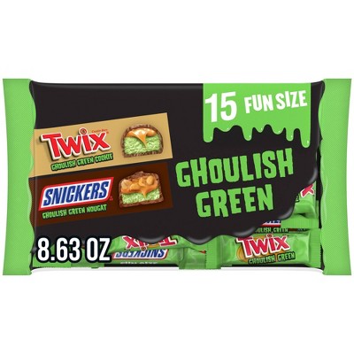 Snickers, Twix Halloween Candy Fun Size Ghoulish Green Chocolate Variety Bag Mix - 8.63oz/15ct