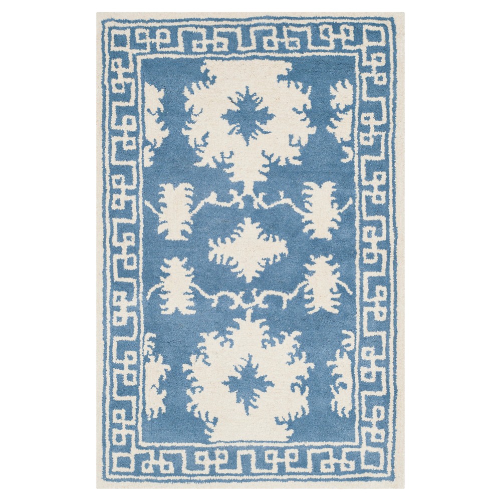 2'6inx4' Liviah Rug Blue/Ivory - Safavieh