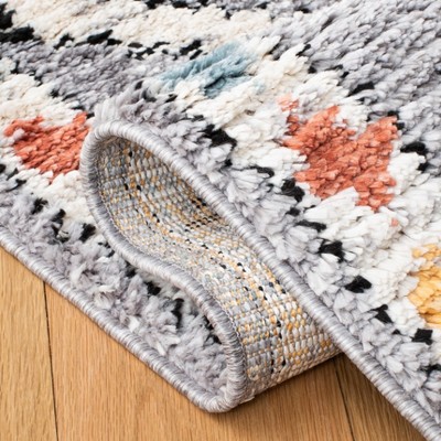 Gray Diamond Pattern Synthetic 6' x 9' Area Rug