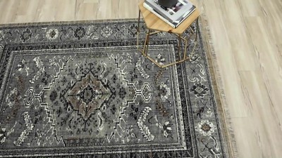 Play product video 5 of 8 slides