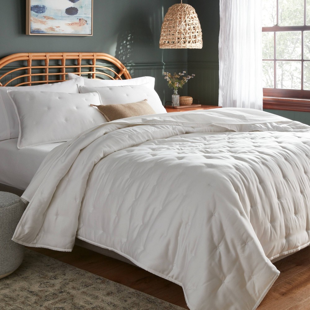 3pc King TENCEL™ Comforter and Sham Set White - Threshold™: Satin Weave, 320 Thread Count, Cooling