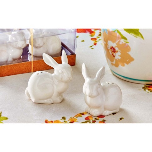 Salt & Pepper Shaker Set