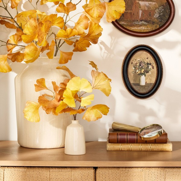Arreglo de ginkgo amarillo mini 11" en jarrón de cerámica - Hearth & Hand™ with Magnolia 2