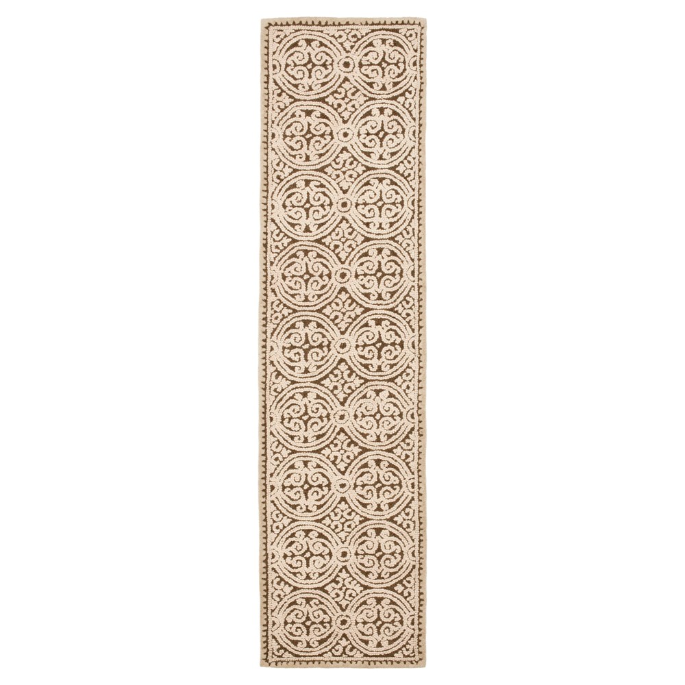 2'6inx12' Runner Medallion Tan - Safavieh