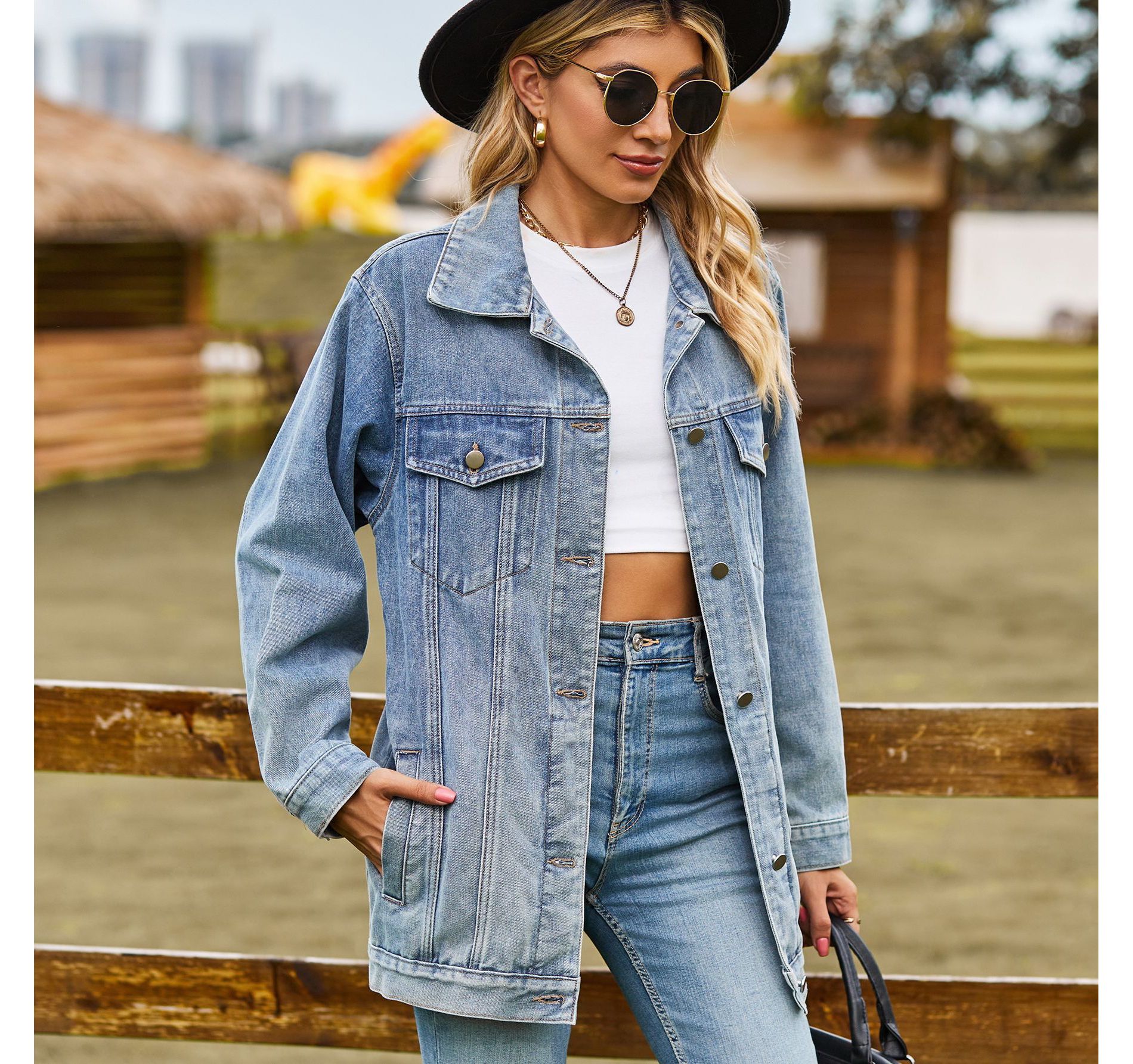 Coolmee Women's Denim Jacket Button Up Long Sleeve Basic Trendy Jean Jacket Coat with Pockets Light Blue M