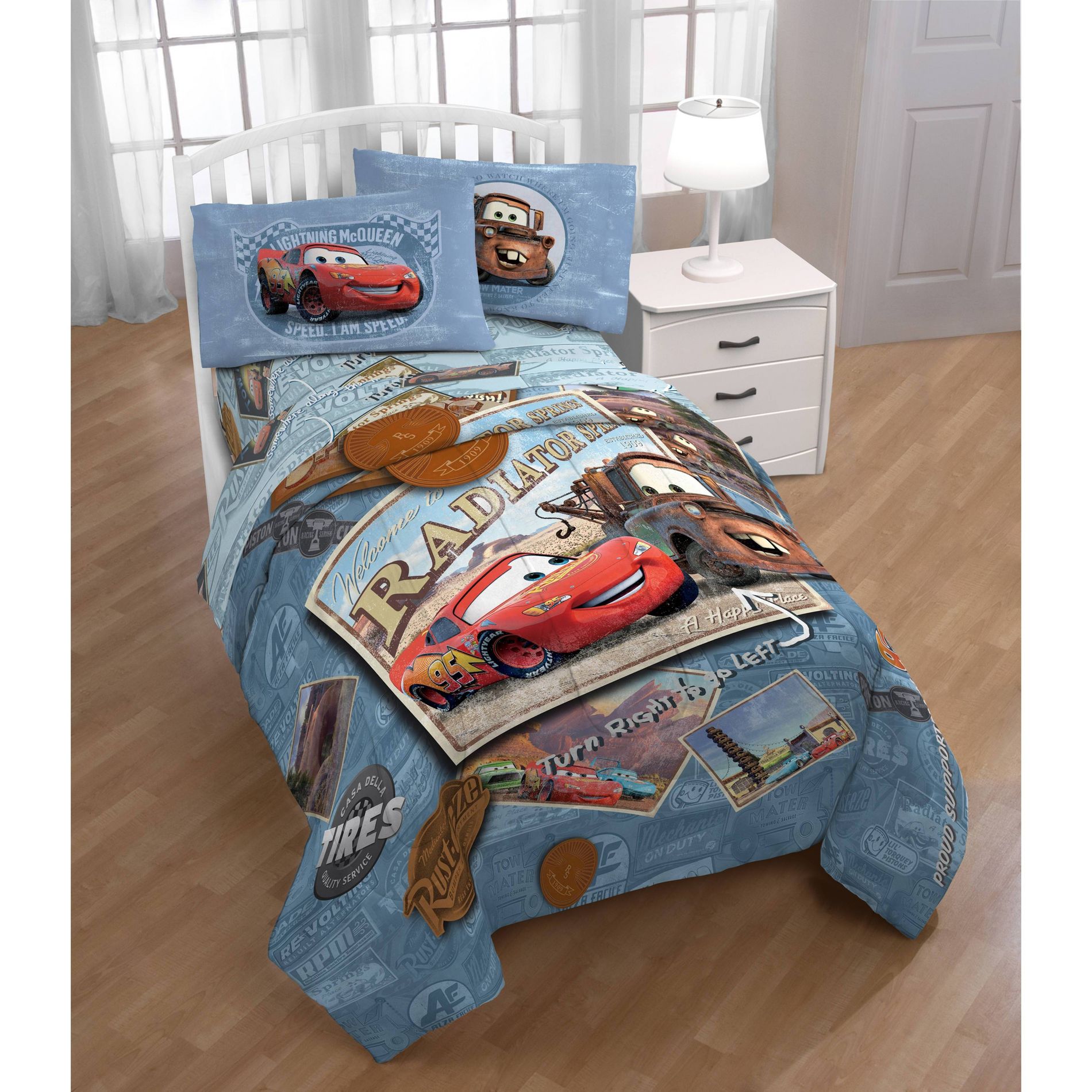 Twin Cars Kids' Bed in a Bag: Lightning McQueen Comforter Set, Polyester, Microfiber, 5-Piece, Multicolored, Twin Size