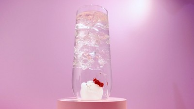 Hello Kitty® and Mimmy 3D Icon Short Drinking Glasses - 13.5 oz