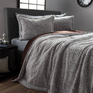 Mink Faux Fur Comforter Set by Hastings Home - 1 of 4