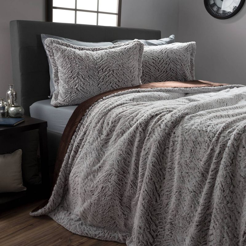 Mink Faux Fur Comforter Set by Hastings Home, 2 of 6