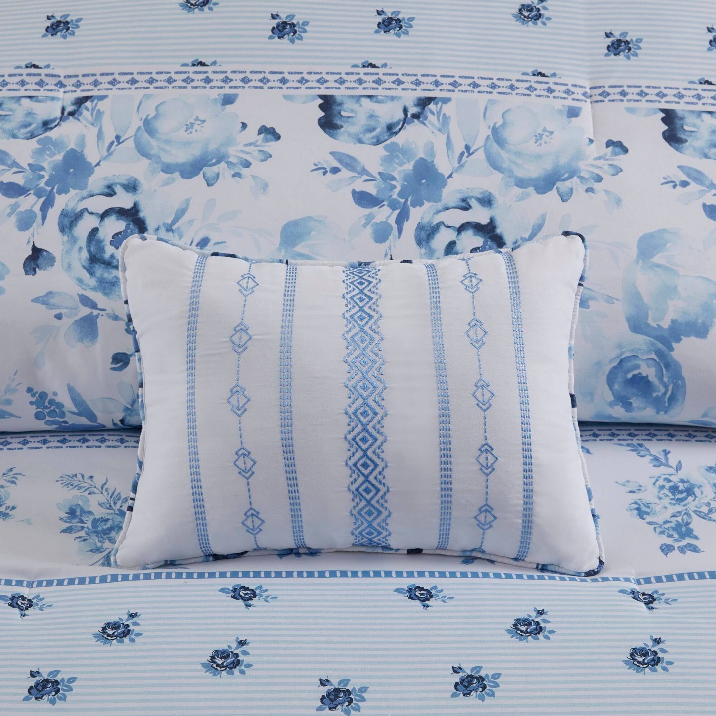 Комплект с одеялом Intelligent Design Twin/Twin XL Lena Floral Striped Comforter Set Blue: Hypoallergenic Dorm Bedding, Oeko-Tex Certified, цвет: С принтом — фото 7
