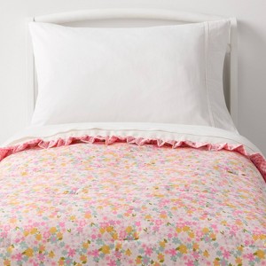 Toddler Crinkle Bow Gingham Floral Kids' Comforter - Pillowfort™ - 1 of 3
