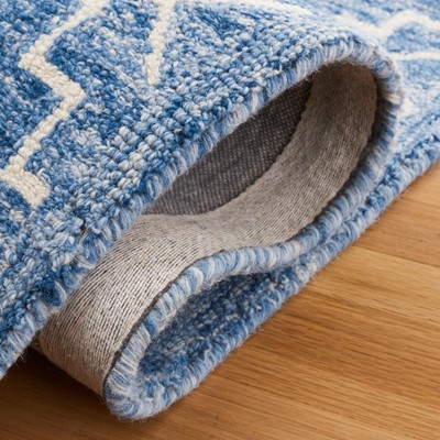 Ivory and Blue Hand-Tufted Wool Area Rug, 3' x 5'