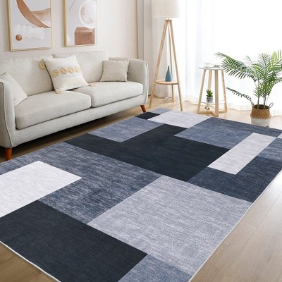Gray Geometric Washable Synthetic 4' x 6' Area Rug