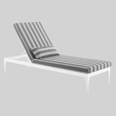 target chaise lounge chairs