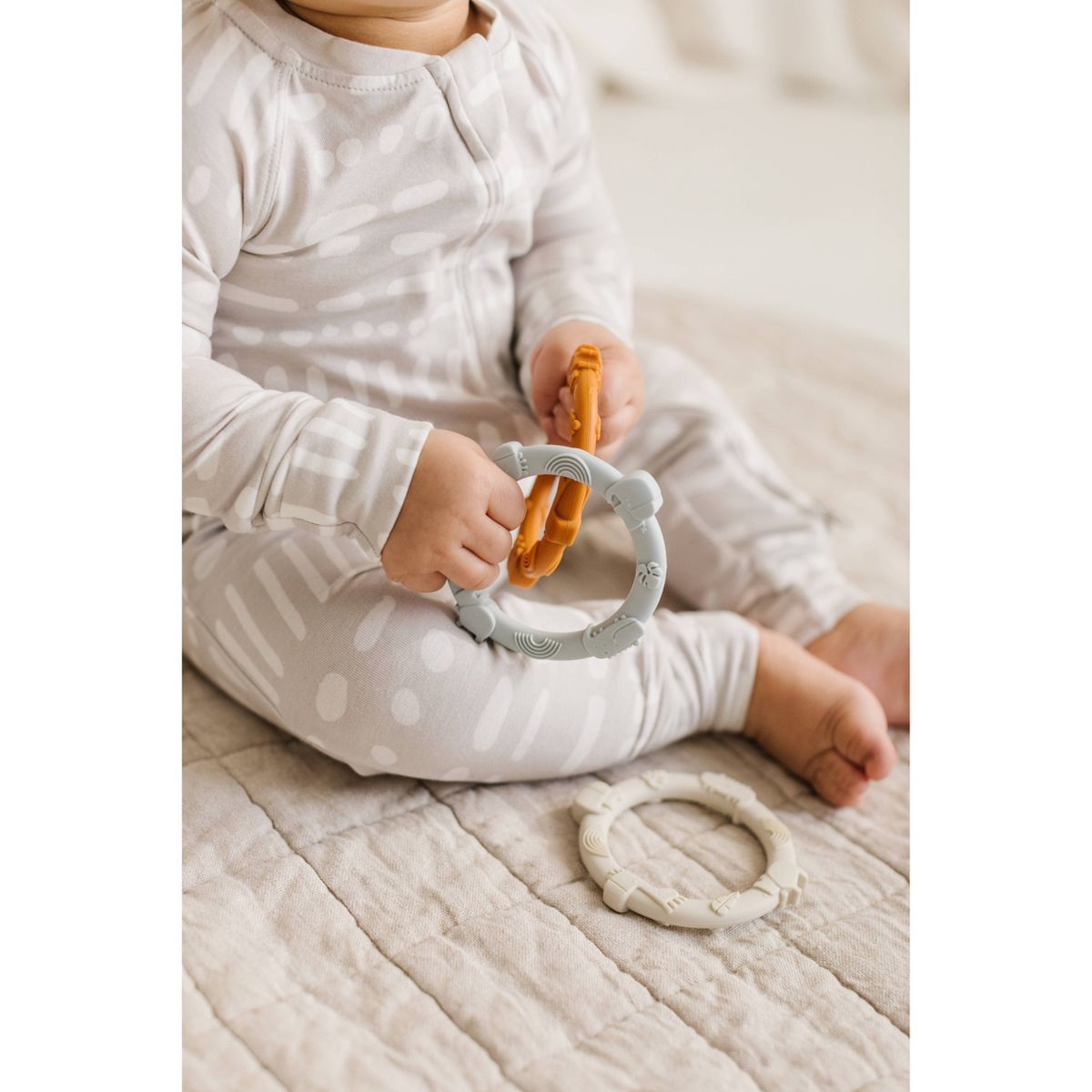 Loulou Lollipop Silicone Wild Teething Ring Soother Set - 3pc - thumbnail 8