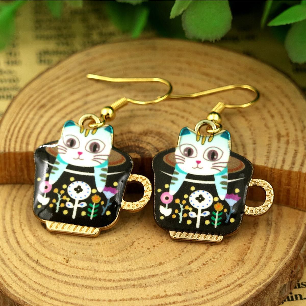 14K Gold Kitten in a Mug Hook Earrings - thumbnail 2
