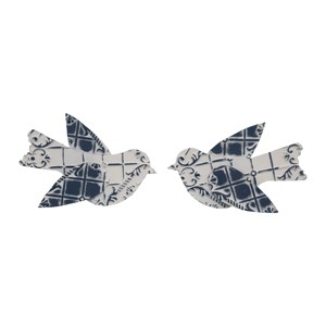 Set of 2 Brushed White Bird Cottage Tin Tile Metal Wall Décor - Foreside Home & Garden - 1 of 4