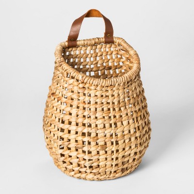 wicker basket leather straps