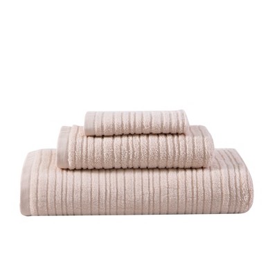 Kenneth Cole Reaction Towels