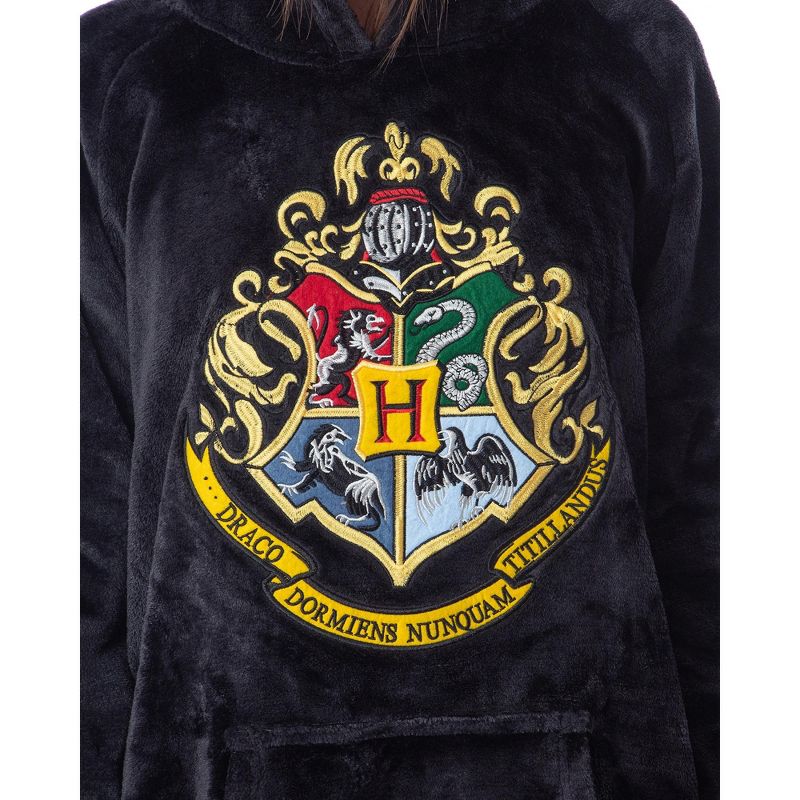 Harry Potter Hogwarts Adults Wearable Blanket Pullover Robe Mens' Womens' Black, 4 of 6