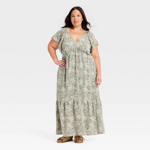 slim fit dress slacks Green Floral Flowy Dress main image 0